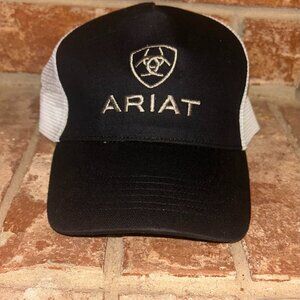 NWOT Ariat Baseball Cap Ballcap Trucker Hat Snapback